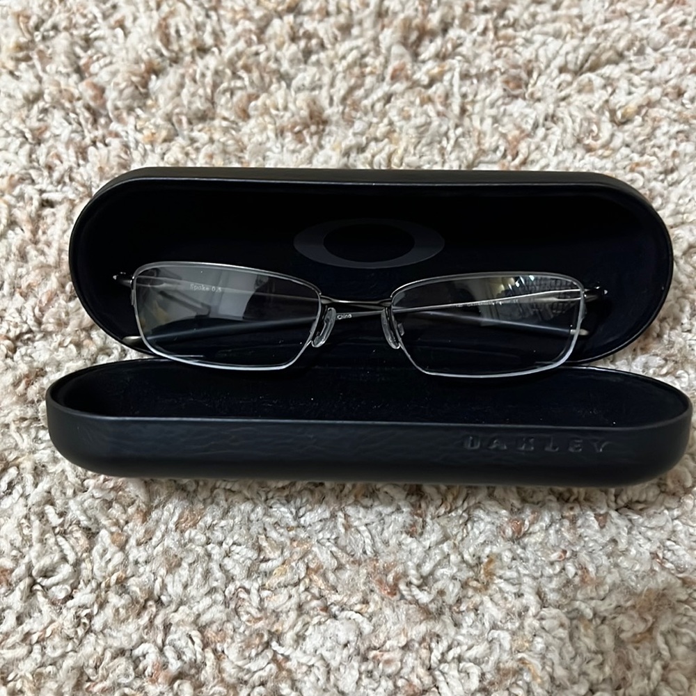 Oakley eyeglasses with case